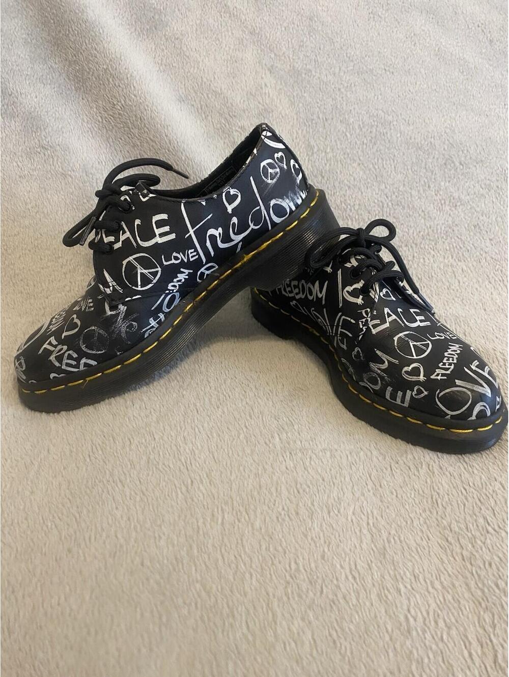 Dr. Martens 1461 Peace Love Freedom Scribble Print Black Leather Shoe Boot Sz 5